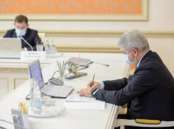 Гусев обратился к вздыхающим из-за ковидных трат чиновникам в Воронеже