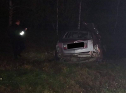  «Cadillac» снес три дерева, перевернулся и загорелся в Воронежской области