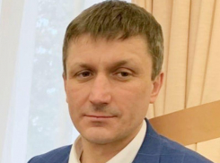 Дважды уволенный мэром Семилук Жеребцовым директор МУП восстановился через суд