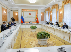 Губернатор Гусев не вышел вовремя из отпуска