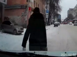 Воронежский автолюбитель обратился к «неуважаемым» пешеходам