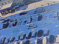  «Скорая» попала в ловушку в воронежском ЖК