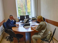 Депутат Михаил Гамбург принял участников СВО и их семьи в стенах Воронежской гордумы