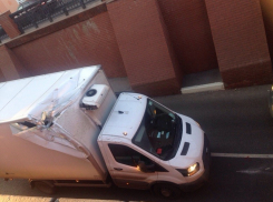 Из-за Каменного моста вновь перекроют улицу в центре Воронежа