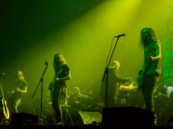 Адская смесь Metallica и симфонического оркестра взорвала Воронеж легендарными хитами