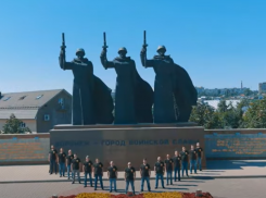 До мурашек: воронежский хор перепел патриотическую песню SHAMAN