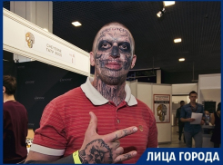 Татуировки не мешают знакомиться с девушками, - воронежский Zombie Boy 