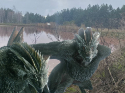 «И накрыла Репьевку зловонная кислотная мгла»: грустную новогоднюю сказку об ядовитом драконе написали воронежцы