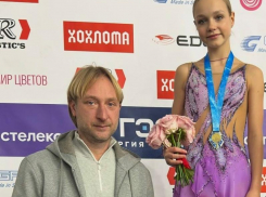 «Какая мерзость»: что известно о конфликте мамы воронежской фигуристки и Евгения Плющенко 