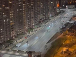 Шумные ночные гонки сняли на новой улице в Воронеже