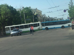 Центр Воронежа перекрыли автобусами