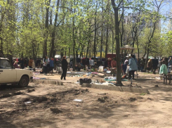 Воронежцы пришли в шок от того, что к ним во двор вернулись «лихие» и грязные 90-е