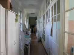 Жалкие условия в детской больнице увидели общественники в Воронеже 