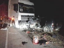 Под Воронежем «Нива» лоб в лоб столкнулась с фурой: один погибший