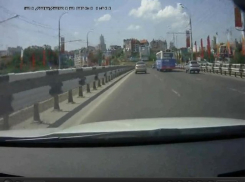 В Сети появилось видео аварии возле Чернавского моста, в результате которой погибла девушка