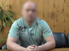 Опубликовано видео с извинениями воронежца, поставившего на колени обидчиков сына 