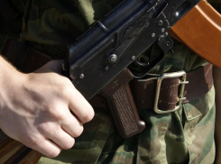 Сбежавшего 22-летнего контрактника ищут в Воронежской области