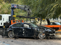 Пережеванная BMW и гигантская пробка: недоброе утро на улице Воронежа