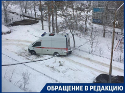 «Скорая» не смогла выехать из заснеженного двора в Воронеже