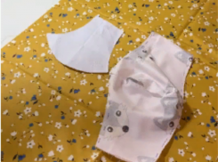 Простым способом сделать маску на дому поделилась воронежская швея 