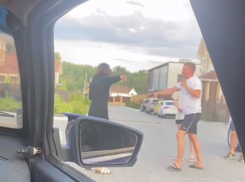 Попытка расстрела воронежцем юношей из-за места у воды попала на видео под Воронежем 