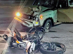 Пьяного 16-летнего мотоциклиста сбил воронежец на «Жигулях» 