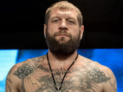 Александра Емельяненко арестовали за вино и песни «Сектора Газа»