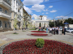 Воронежский сквер Ученых получит три скульптуры от установщика окон