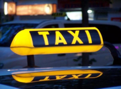 Воронежский таксист ответил на критику заоблачных цен