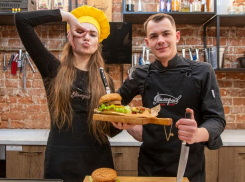 Можно ли приготовить вкусный бургер без мяса, проверили в Воронеже