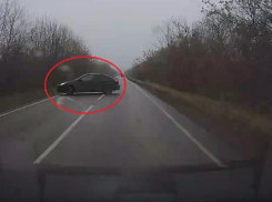 Расплату за лихачество на скользкой дороге сняли под Воронежем