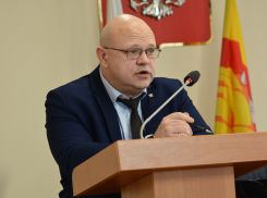 Помирить воронежцев с управляшками захотел начальник ГЖИ