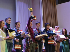 Юные химики из Воронежа стали лучшими в стране на научном турнире в Санкт-Петербурге