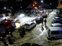 Сгоревшая курица устроила переполох в элитной многоэтажке в Воронеже