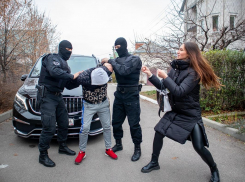 Бравые ребята спасли Вику от дерзкого грабителя в Воронеже