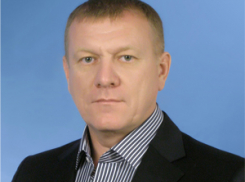 Учитесь, как надо! С антиникелевых митингов - на должность руководителя фракции «Единая Россия» в областном парламенте