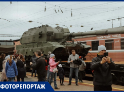 Спецпоезд Минобороны показали во всей красе в Воронеже