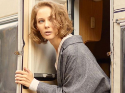 Место съемок сериала про секс-просвет показала кинозвезда из Воронежа