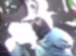 «Родители стояли и смотрели»: конфликт маленьких девочек обернулся избиением в Воронеже 