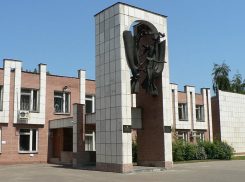 Воронежский культуртрегер Эдуард Бояков в 2014 году заработал в шесть раз меньше сестры министра культуры