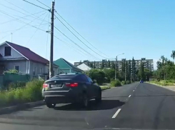 Взгляд назад спас водителя от уничтожения машины в Воронеже