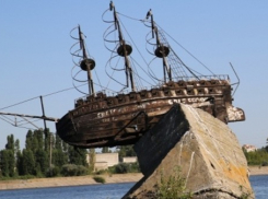 Воронежские власти утвердили перенос баркалона «Меркурий» в «Алые паруса»