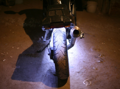 В Воронежской области пьяный мотоциклист врезался в забор 