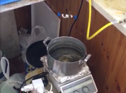 Опубликовано видео из домашней нарколаборатории в Воронеже