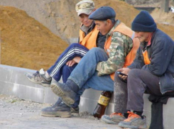 В Воронежской области 20 мигрантов прописали в частном доме