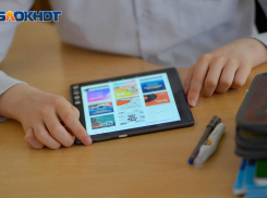 «Руки прочь от каникул»: депутат встал на защиту школьного отдыха 