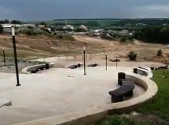 В Воронежском райцентре Лиски дожди смывают бюджетные миллионы. Увы, даже не в канализацию