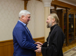 Губернатор региона поздравил воронежцев с Пасхой