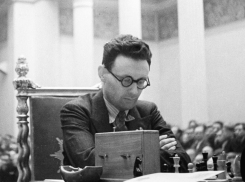 Великий шахматист Ботвинник 76 лет назад показал мастер-класс в Воронеже