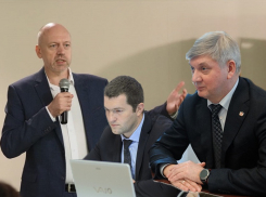 Прогубернаторский телеграм-канал обвиняет Соколова и Холода в играх с Гусевым